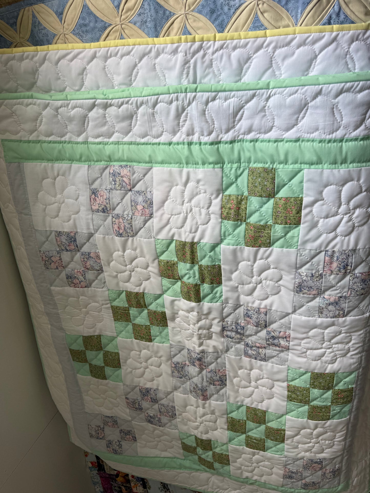 Amish hand quilted lap quilt or baby quilt