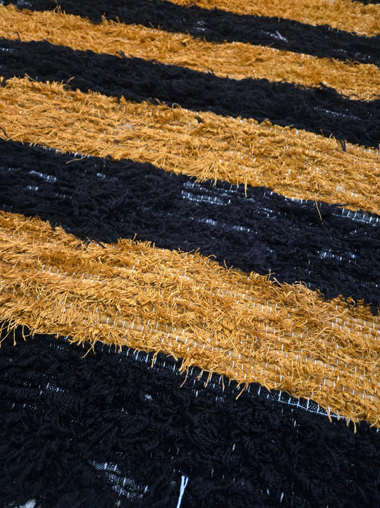 Amish Made Hand-Loomed Rug (44"x26") - Simple Life Amish Store