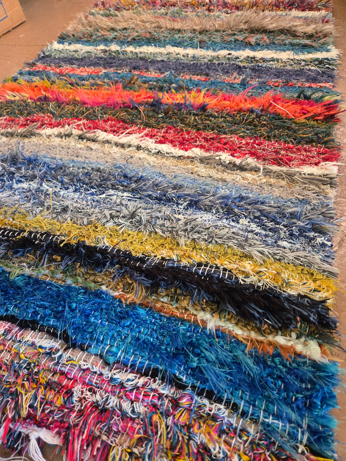 Amish Made Hand-Loomed Rug (44"x26")
