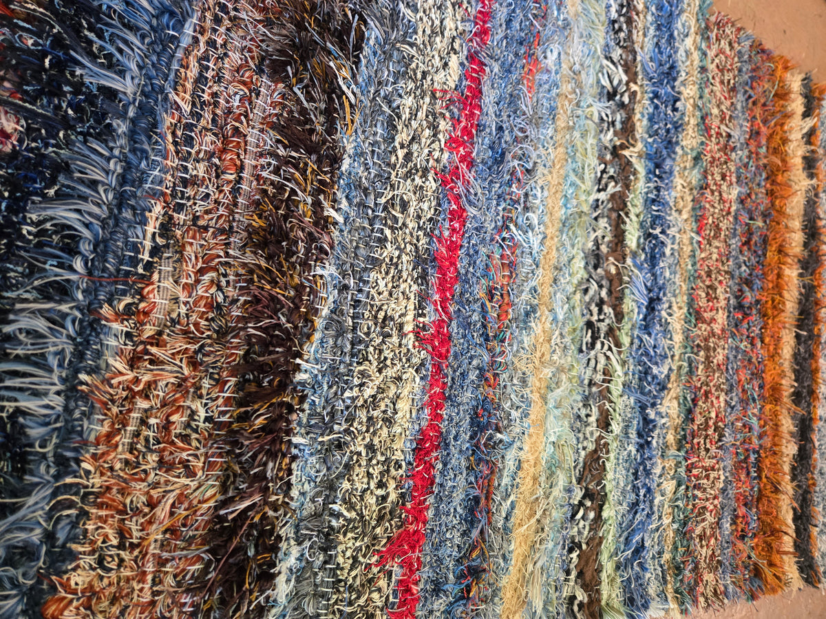 Amish Made Hand-Loomed Rug (44"x26")