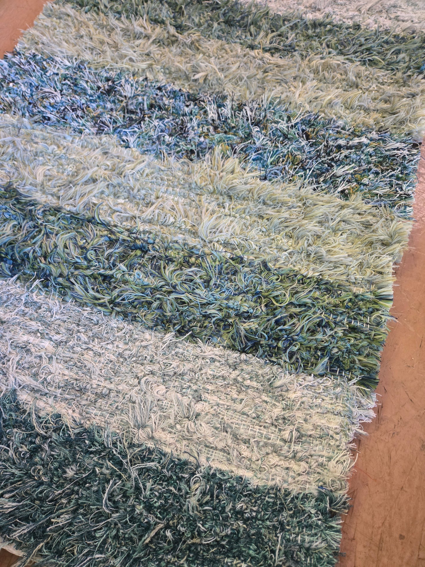 Amish Made Hand-Loomed Rug (44"x26")