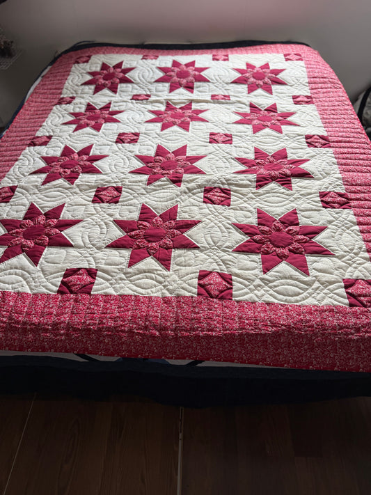 Hand quilted Amish quilt for a twin bed - Simple Life Amish Store