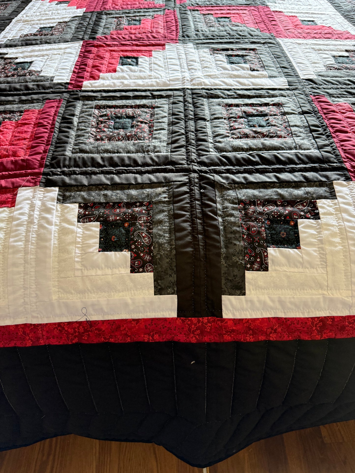 Amish Quilt (Log Cabin Star) - Simple Life Amish Store