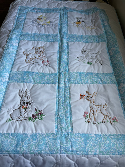 Amish hand quilted lap quilt or baby quilt - Simple Life Amish Store