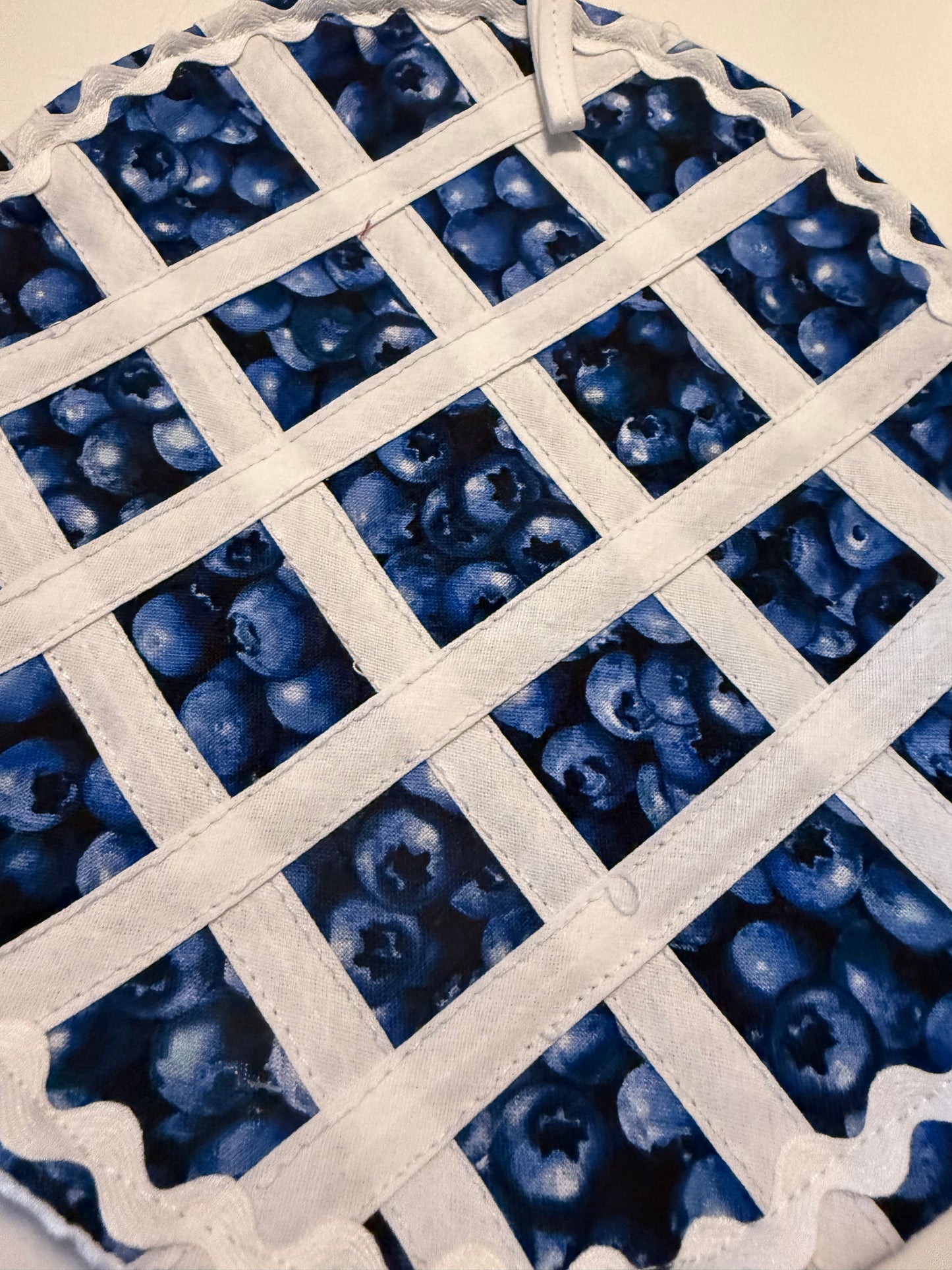 Amish Made Berry Pie Pot Holder - Simple Life Amish Store