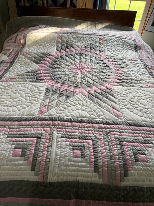 Log Cabin Star Quilt (Pink and grey)