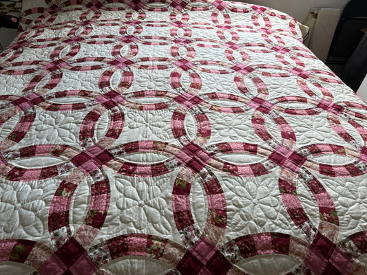 Amish  Quilt (Wedding Ring Pink)