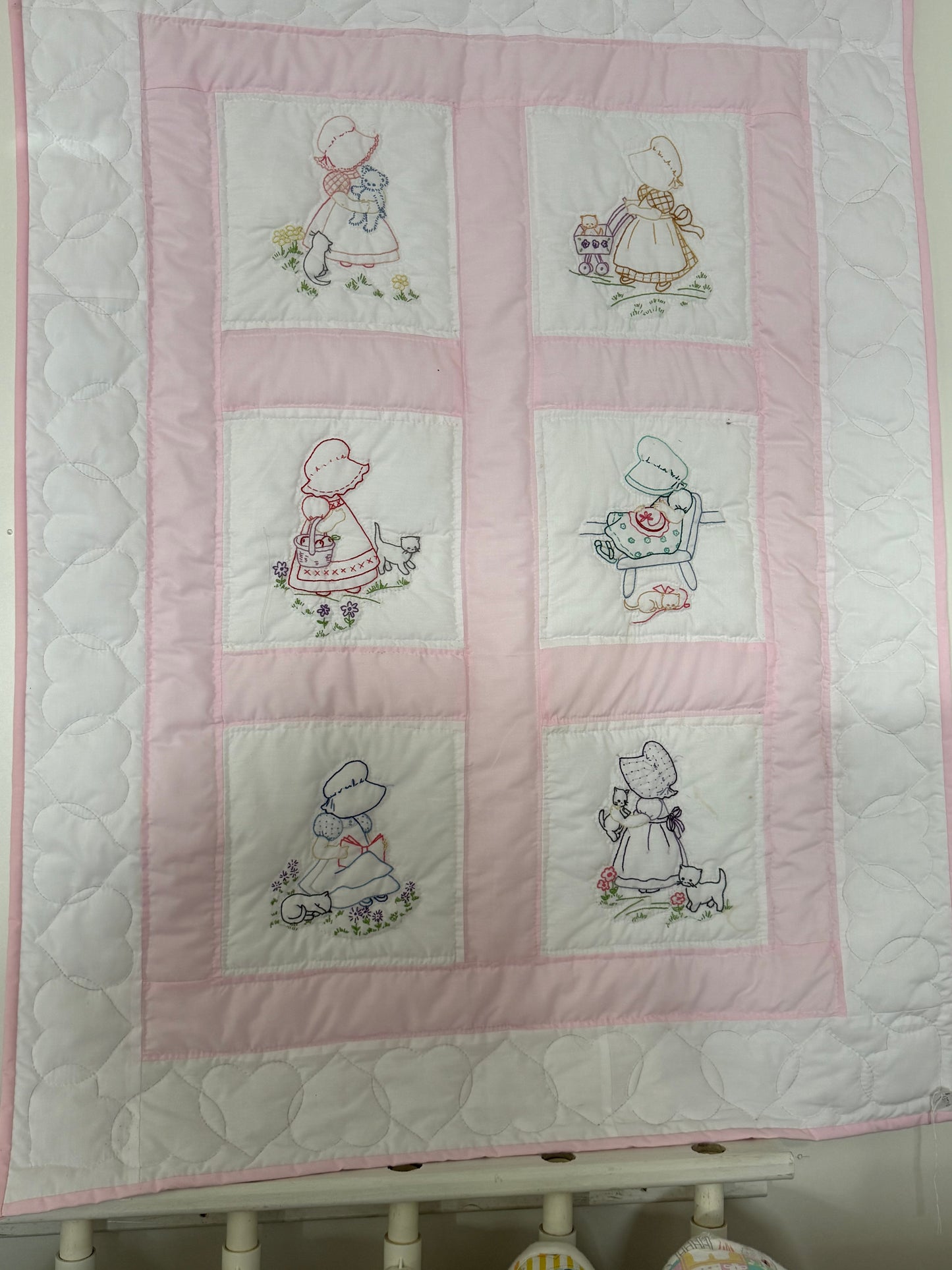 Amish hand quilted lap quilt or baby quilt - Simple Life Amish Store