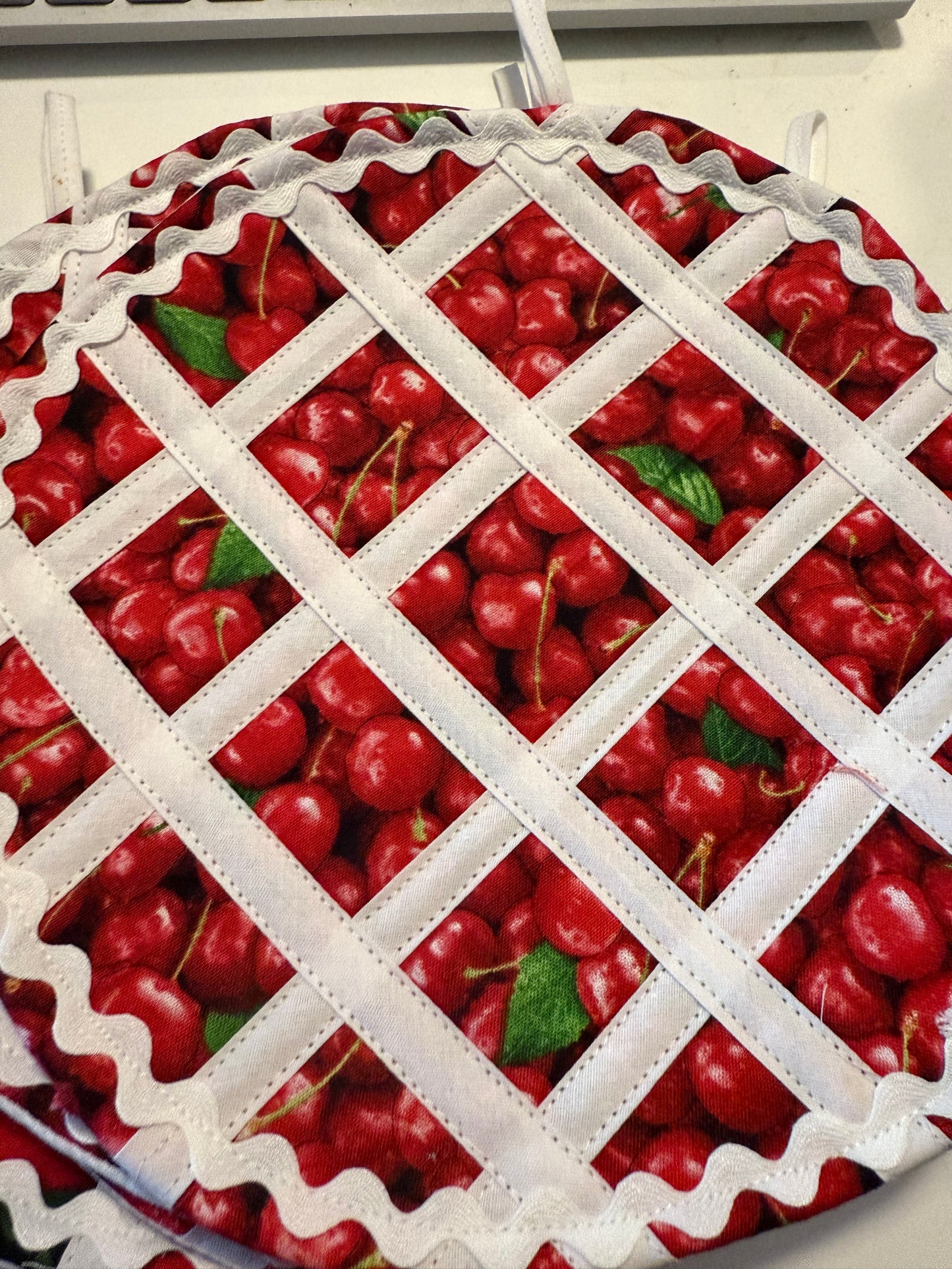 Amish Made Berry Pie Pot Holder - Simple Life Amish Store
