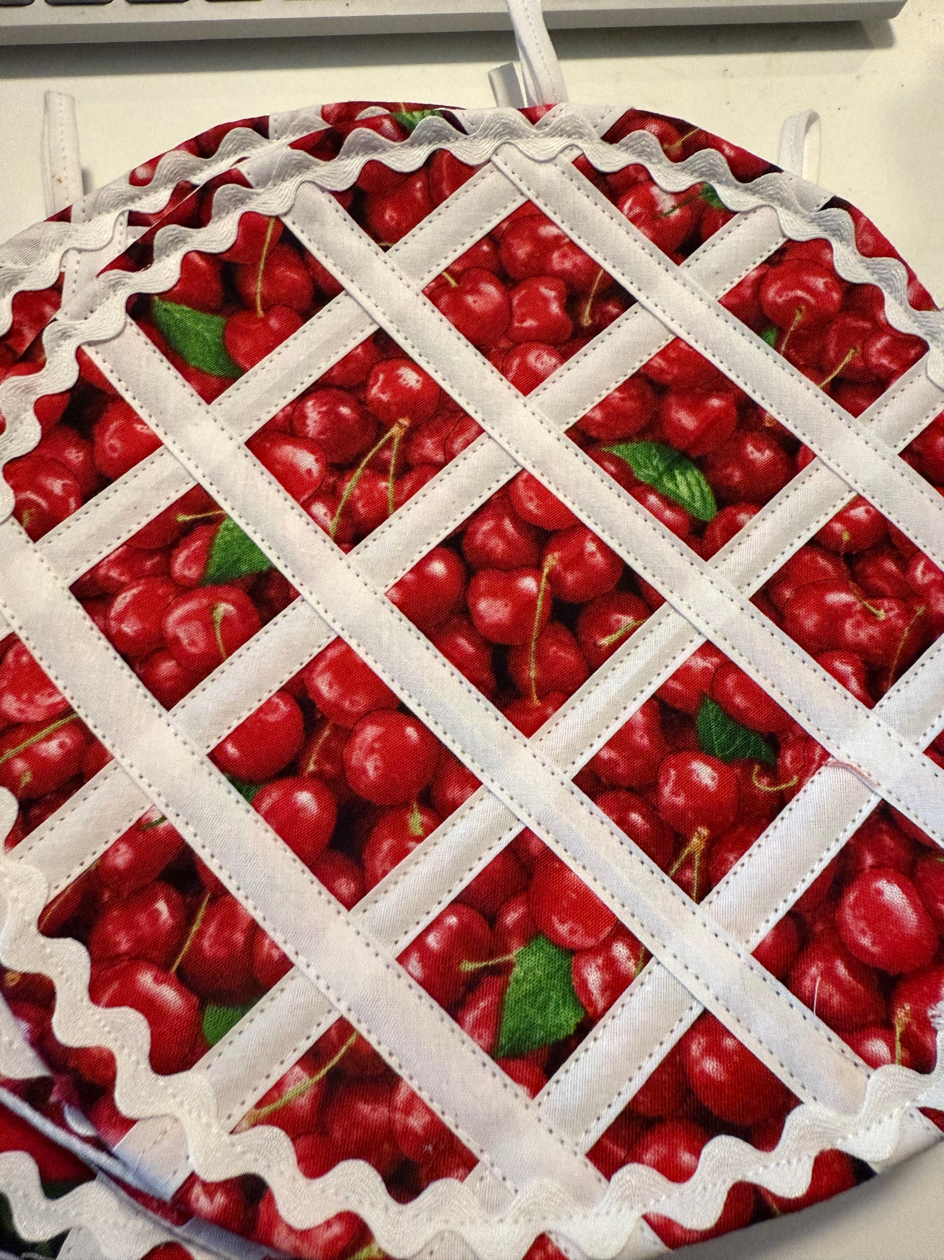 Amish Made Berry Pie Pot Holder - Simple Life Amish Store