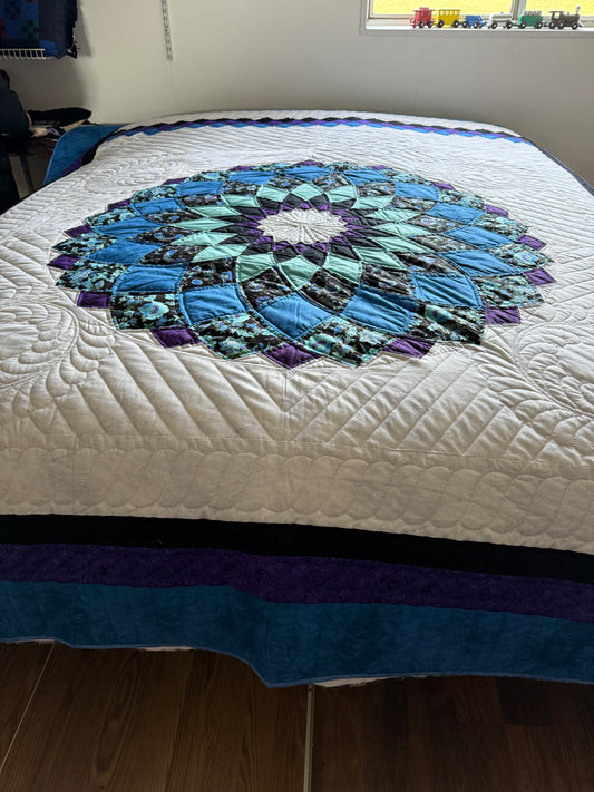 Amish Quilt (Giant Dahlia) - Simple Life Amish Store