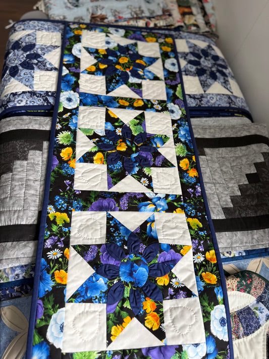 Amish quilted table runner - Simple Life Amish Store