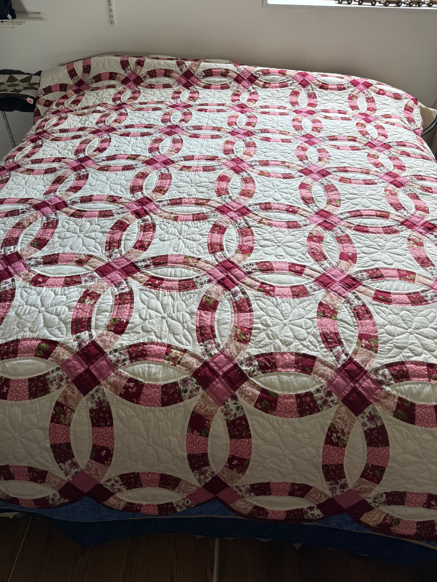 Amish Quilt (Wedding Ring Pink)