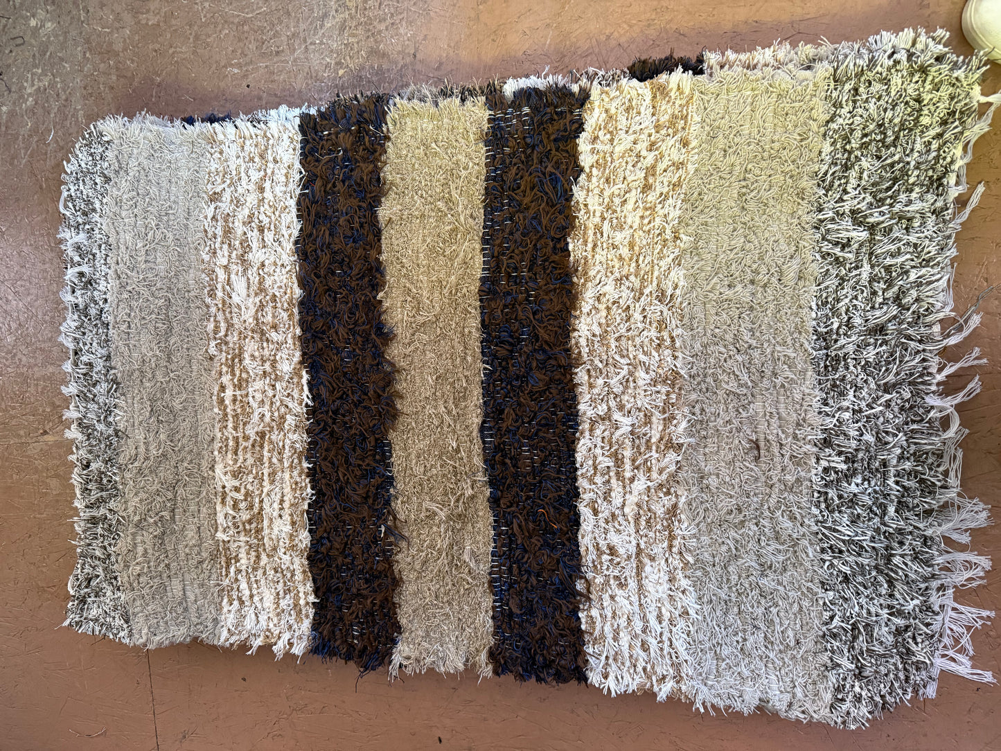 Amish Made Woven Rugs!!!) (26” x 44”)