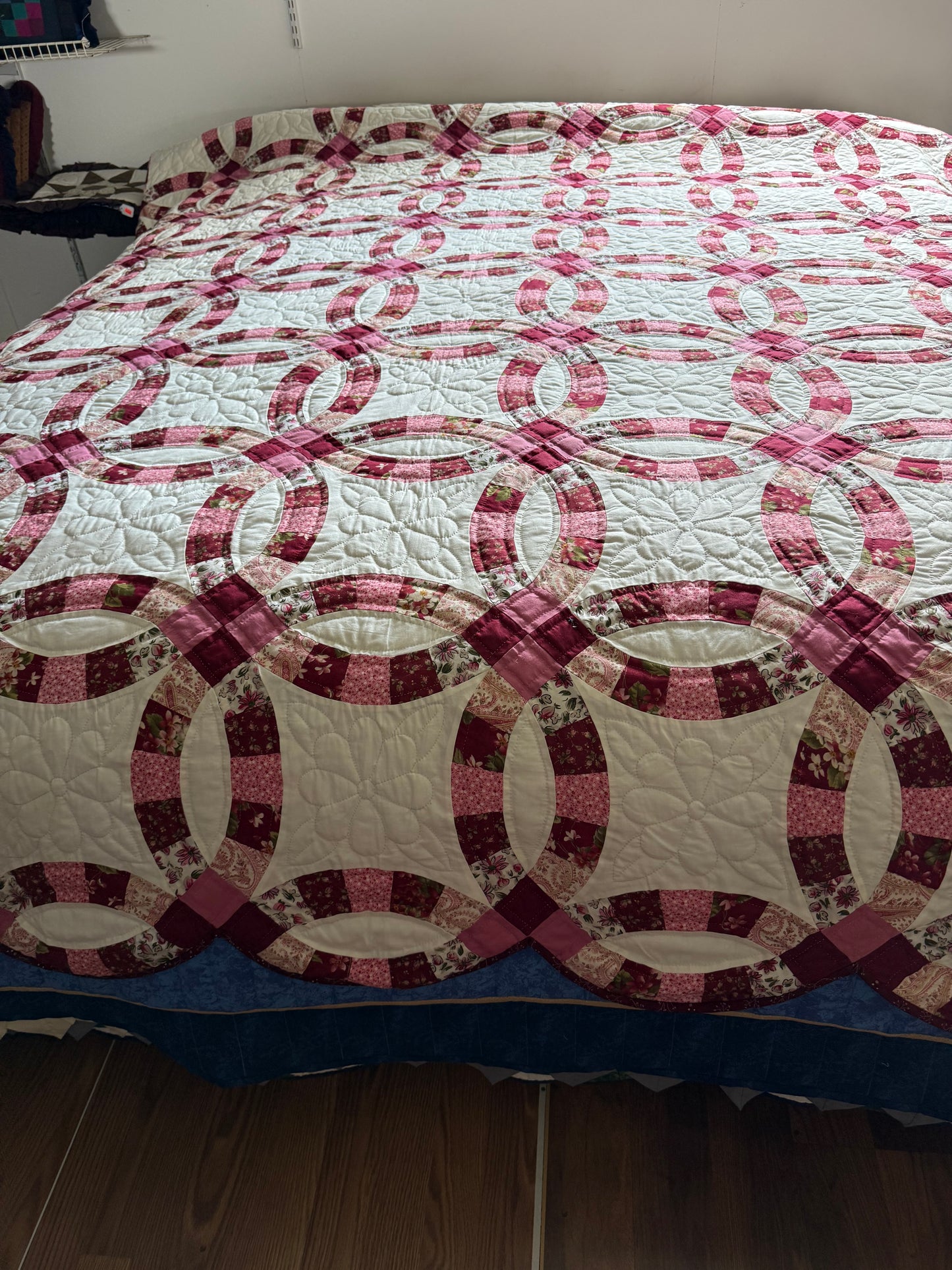 Amish Quilt (Wedding Ring Pink)