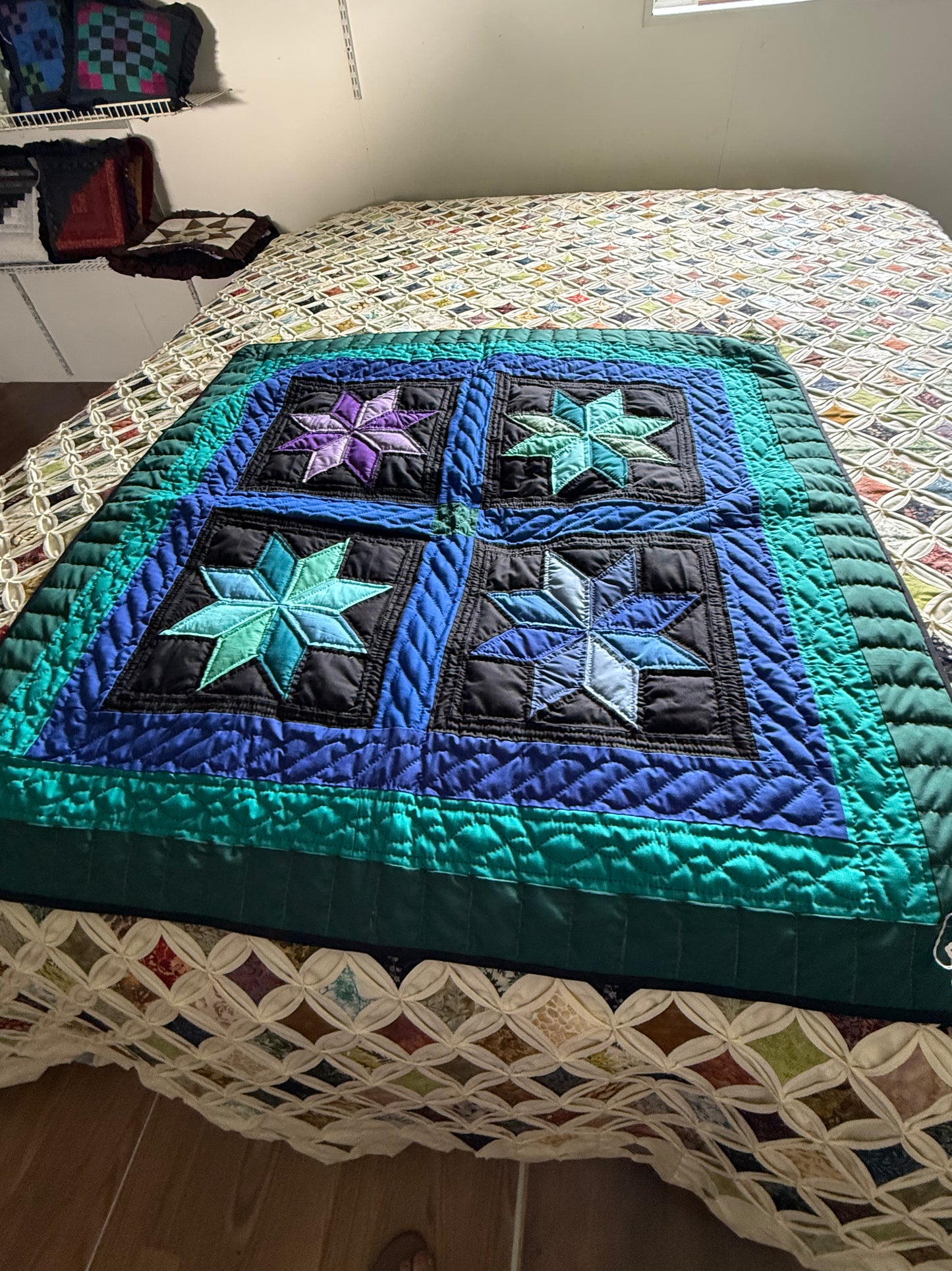 Amish lap Quilt (49 x 49) - Simple Life Amish Store