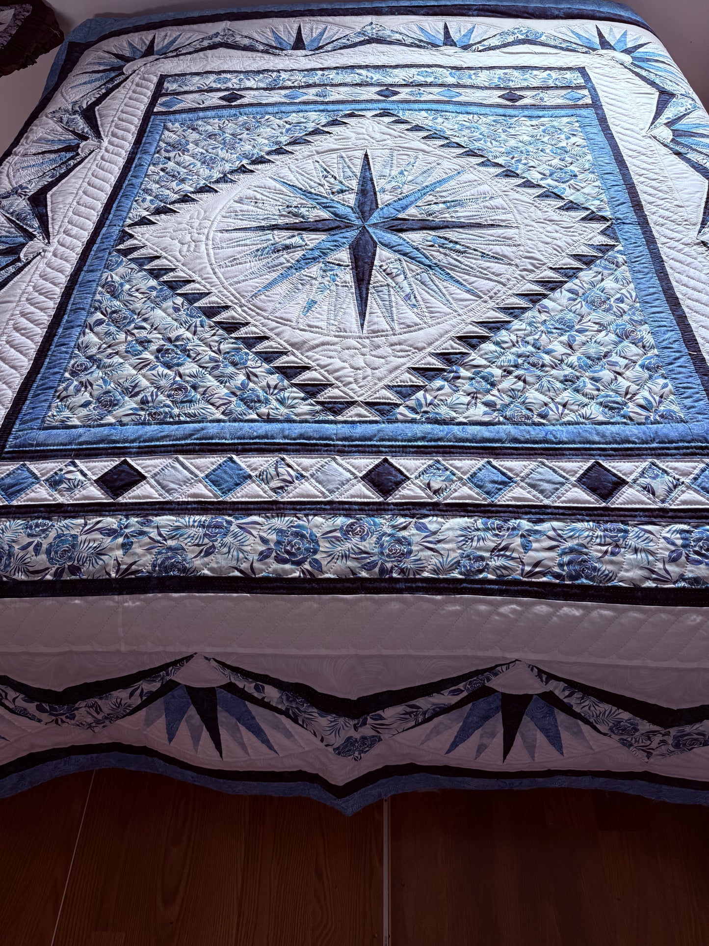 Amish Quilt (Mariner’s Compass) - Simple Life Amish Store