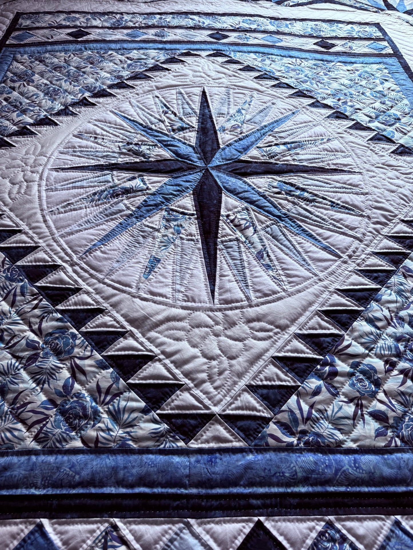 Amish Quilt (Mariner’s Compass) - Simple Life Amish Store