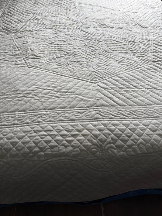 Amish Quilt (Feathered Pineapple) - Simple Life Amish Store