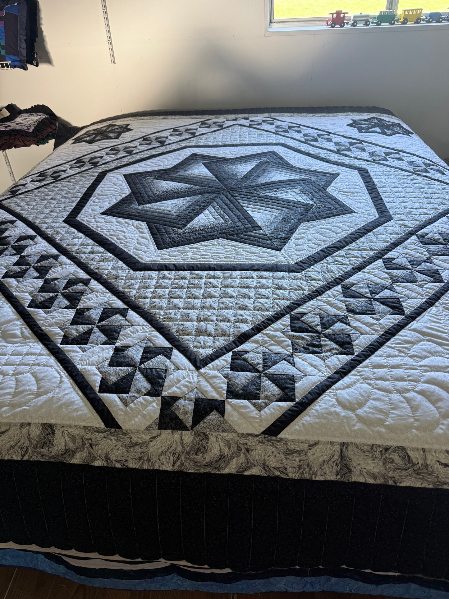 Amish Quilt (Spinning Star)