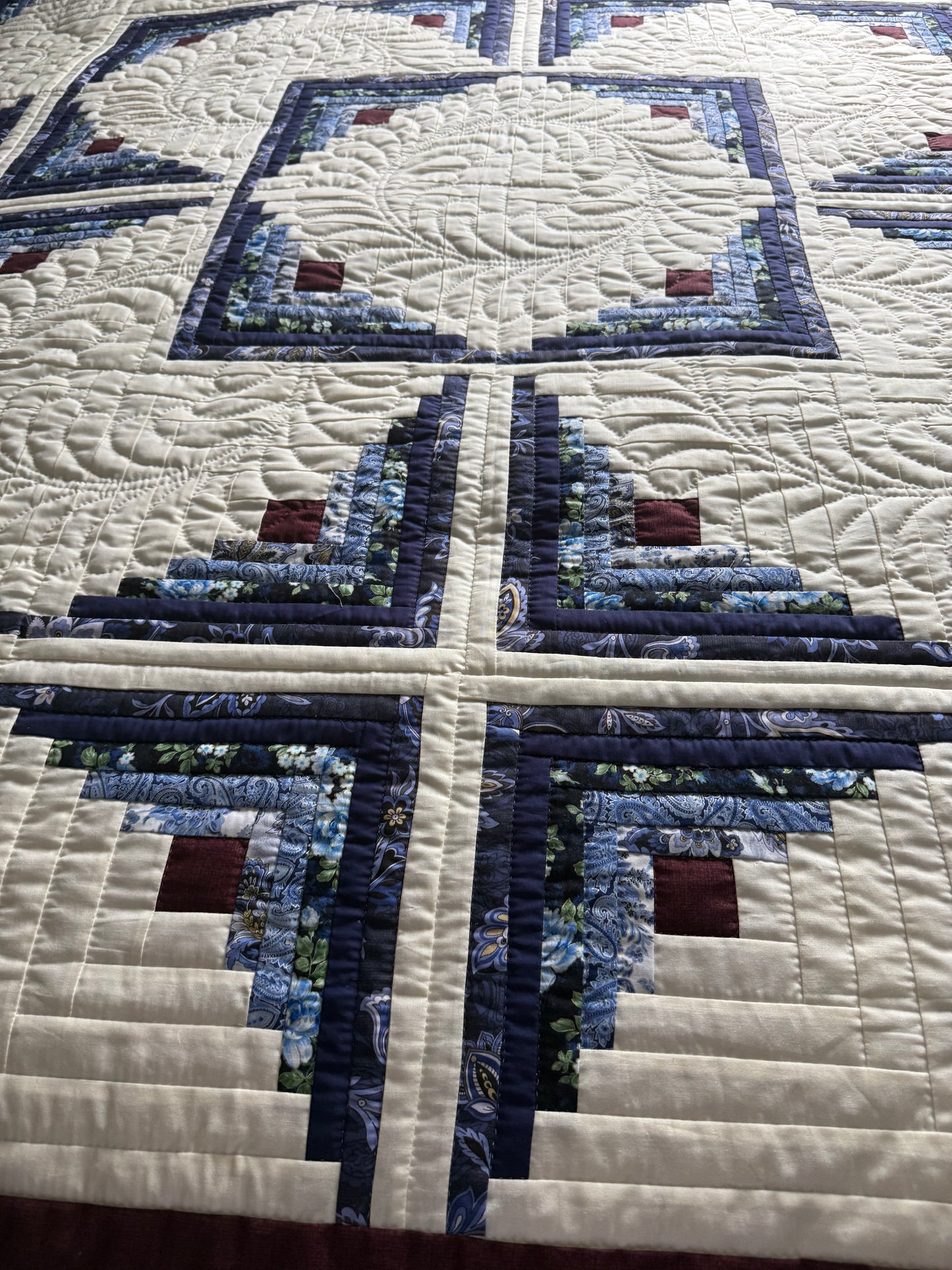 Amish Quilt ( Log Cabin in the round with blues and burgundy) - Simple Life Amish Store