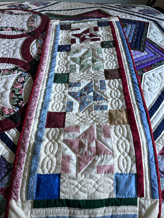 (Amish  quilted table runner - Simple Life Amish Store