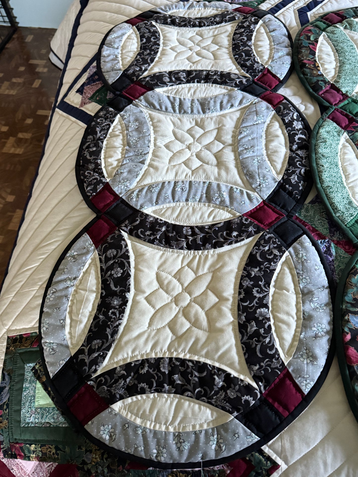Amish quilted table runner - Simple Life Amish Store