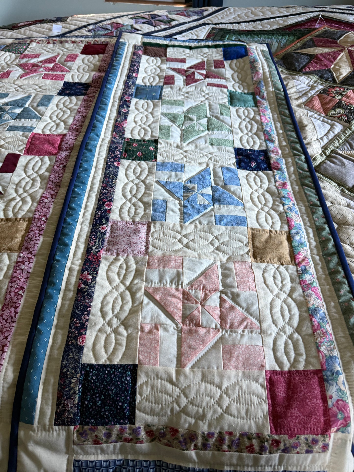 Amish quilted table runner - Simple Life Amish Store