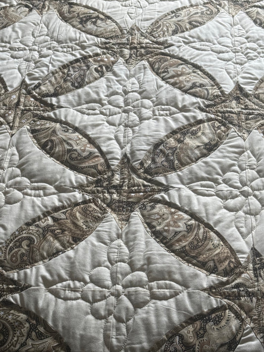 Amish Quilt (Winner’s Circle) - Simple Life Amish Store