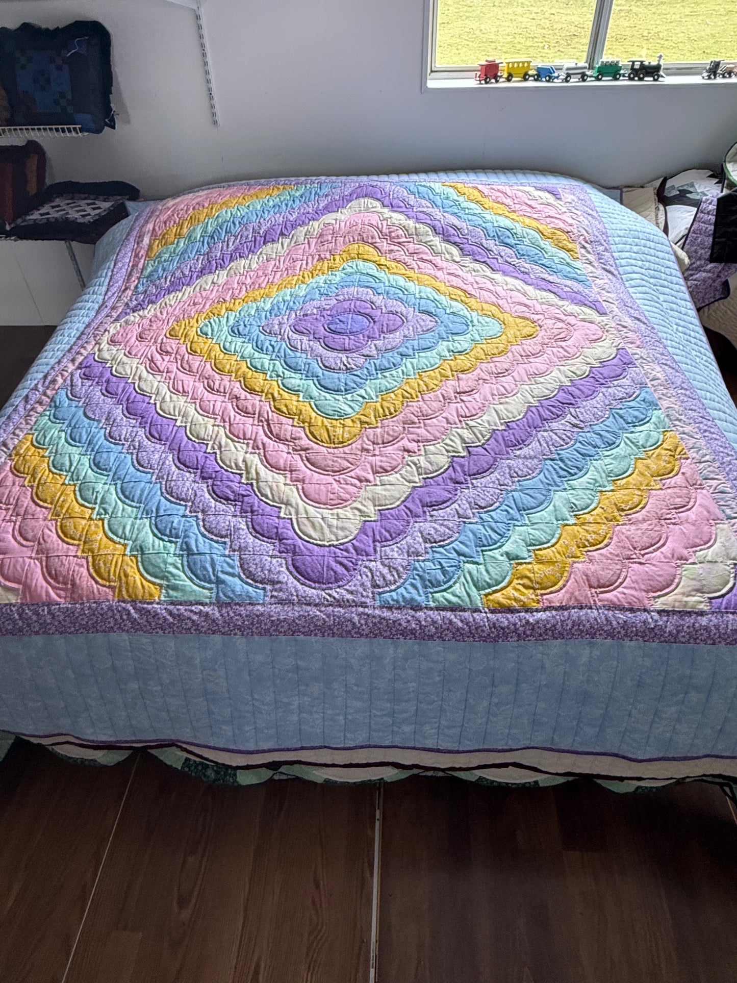 Amish Quilt (Love Ring) - Simple Life Amish Store