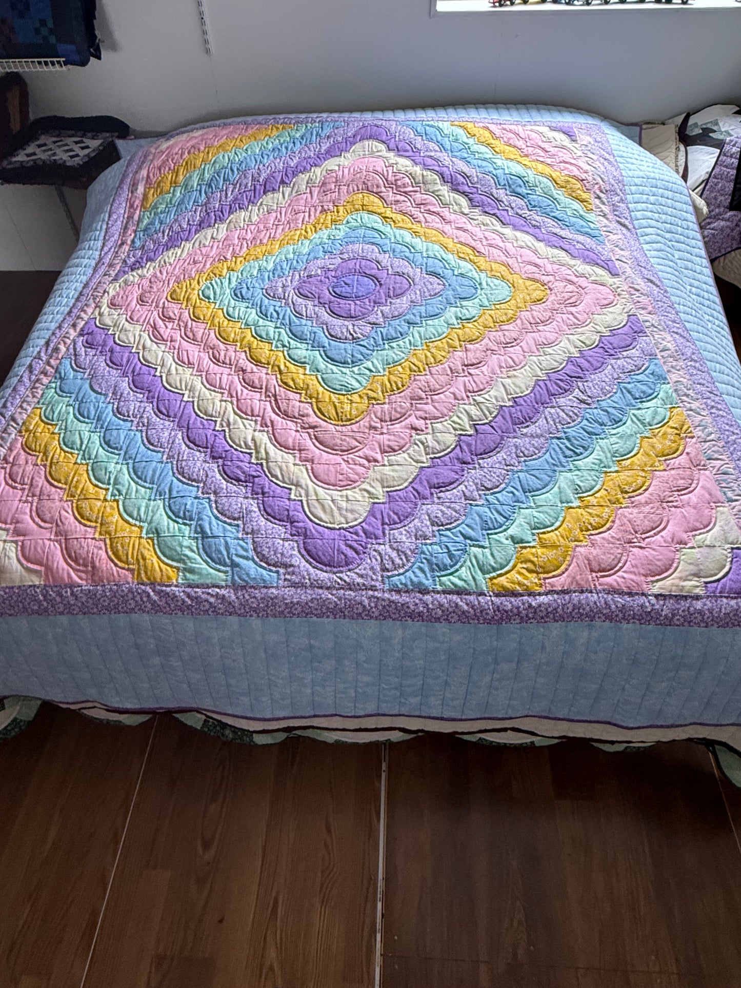 Amish Quilt (Love Ring) - Simple Life Amish Store
