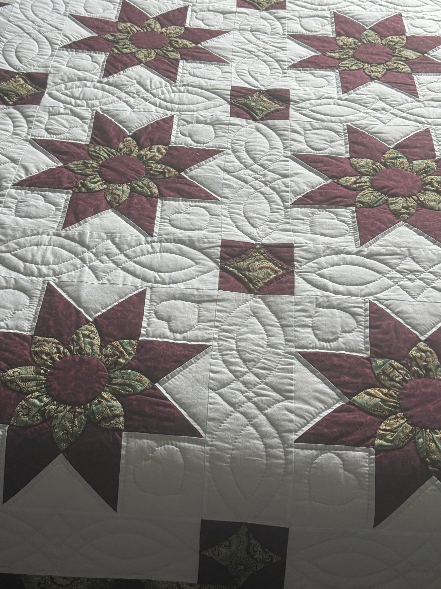 Amish Quilt (Star Dahlia) - Simple Life Amish Store
