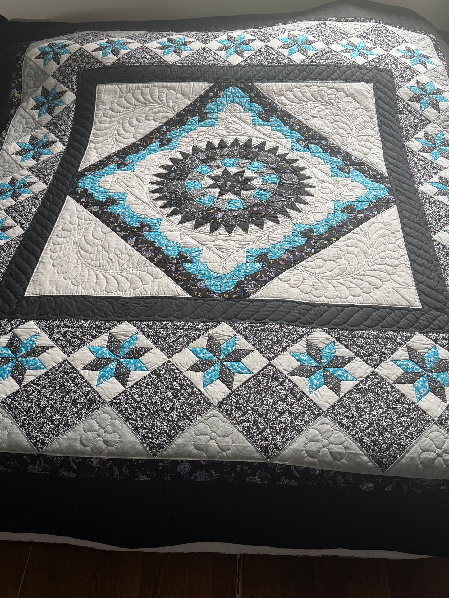 Amish Quilt (Georgetown Path) - Simple Life Amish Store