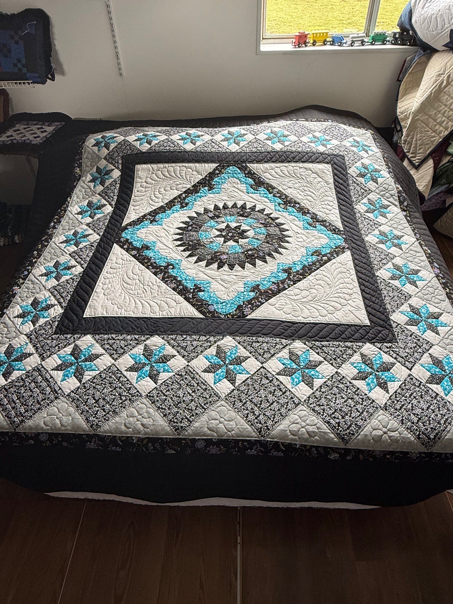Amish Quilt (Georgetown Path) - Simple Life Amish Store