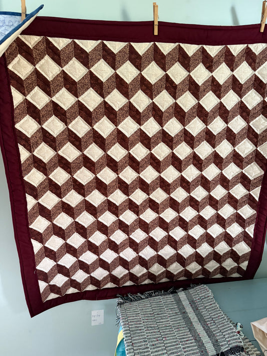 Amish made Wall hanging/ lap quilt - Simple Life Amish Store