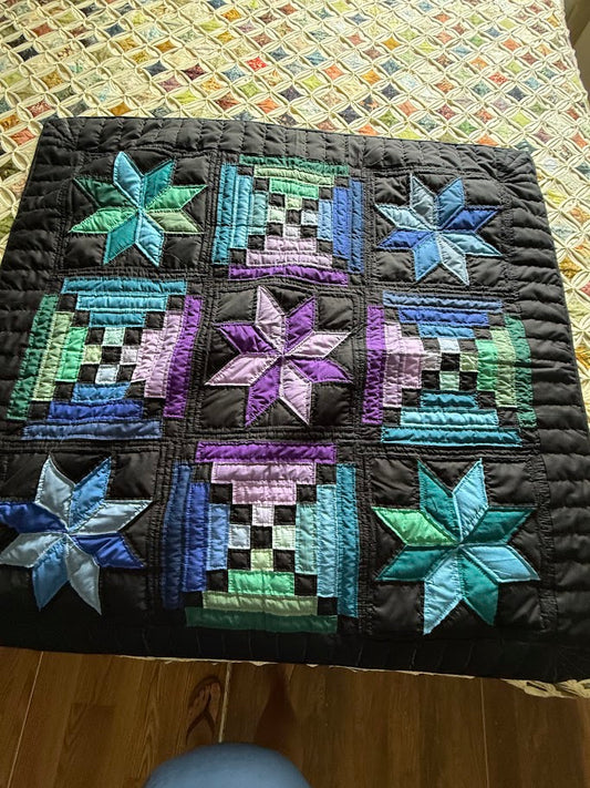 Amish made gorgeous Lap Quilt (49 x 49) - Simple Life Amish Store