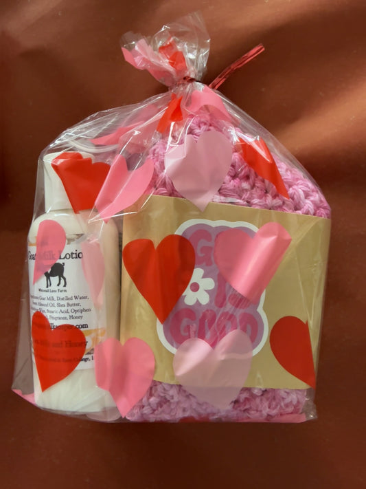 Amish Country Gift Set  (lotion, soap, washcloth)