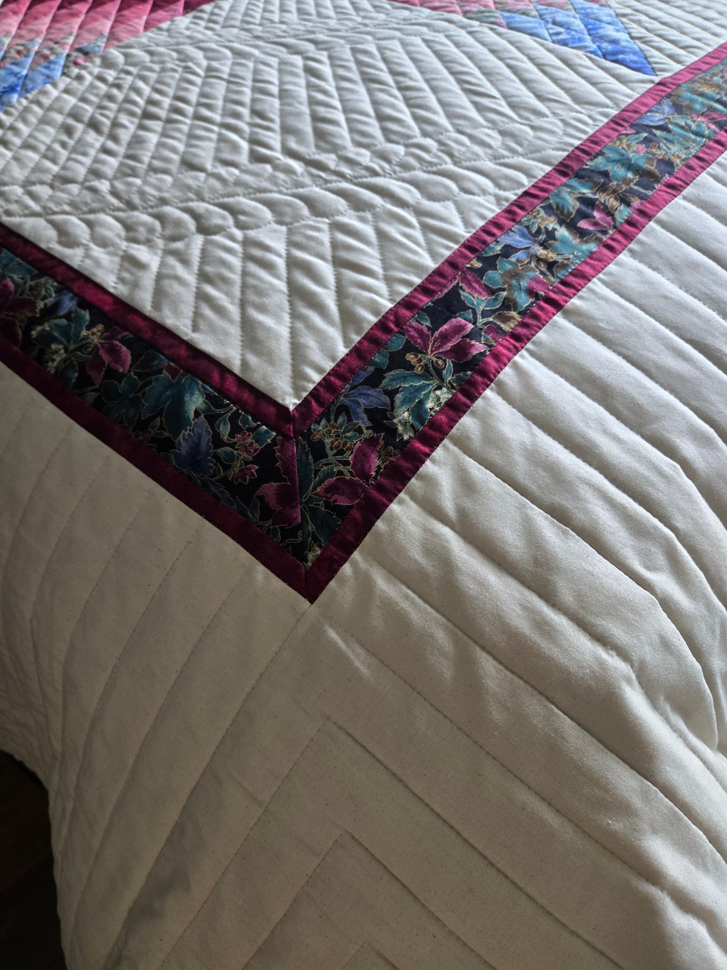 Quilt-Amish Handmade-Radiant Star