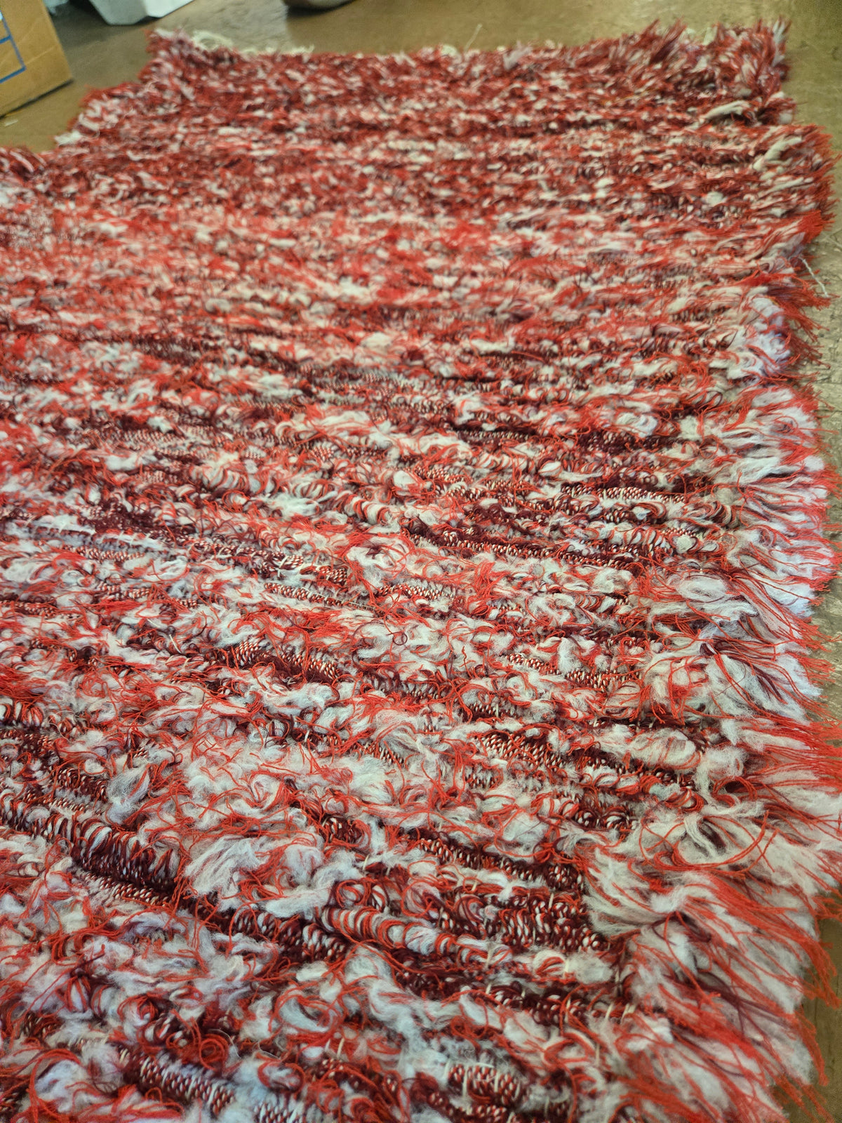 Amish Made Hand-Loomed Rug (44"x26")