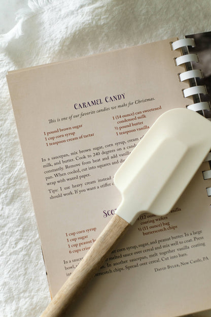 Wanda E. Brunstetter's Amish Friends Comfort Foods Cookbook