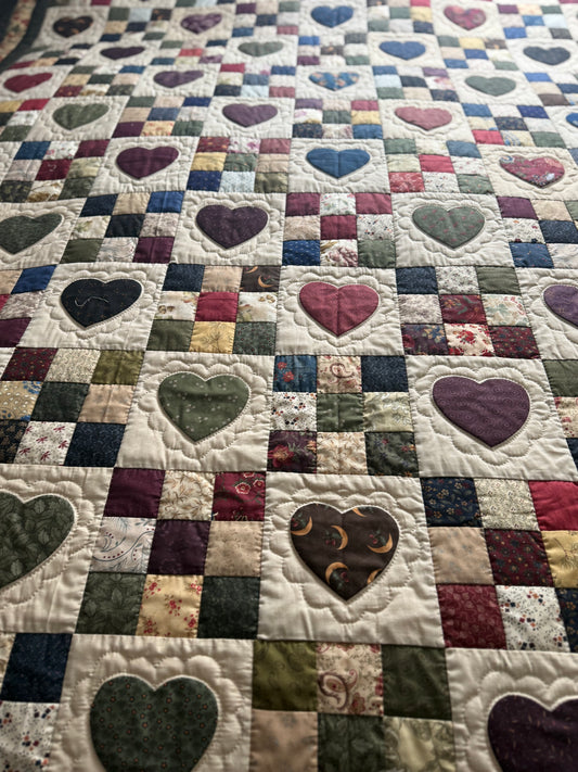 Amish Quilt (Nine Patch Heart) - Simple Life Amish Store