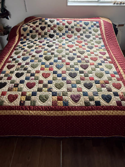 Amish Quilt (Nine Patch Heart)