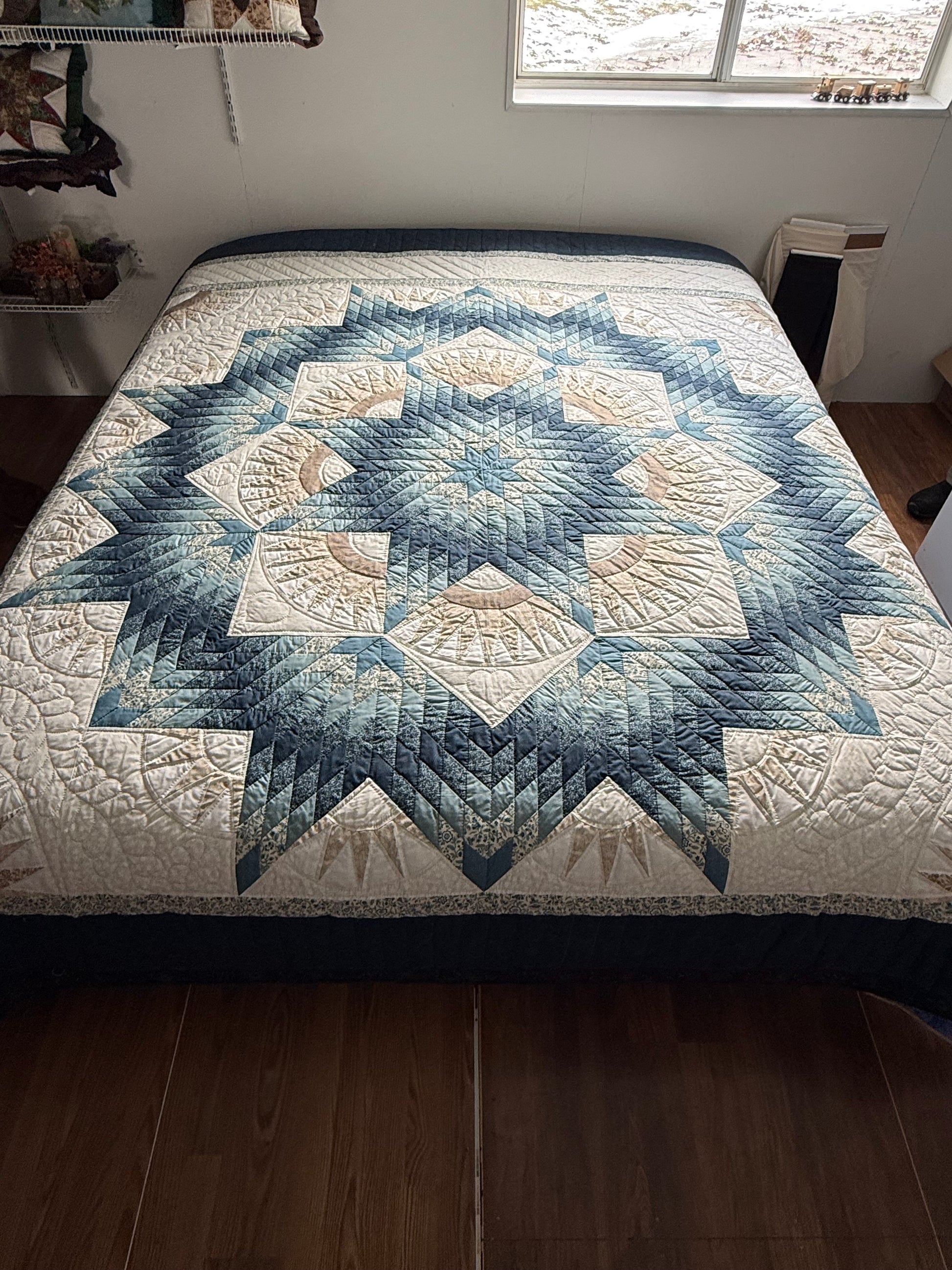 Amish Quilt (Mariner’s Star) - Simple Life Amish Store