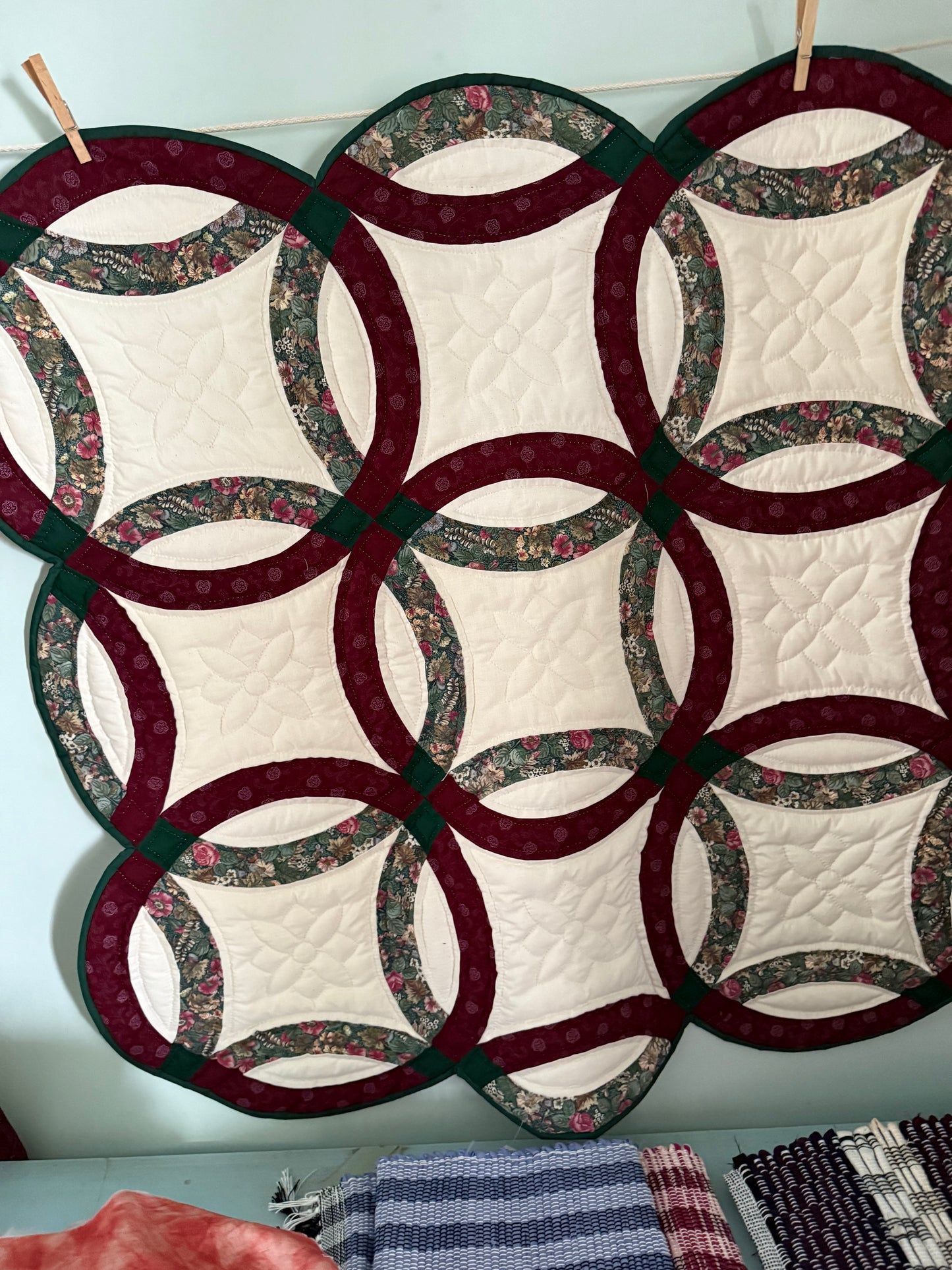 Amish quilt wall hanging/lap quilt