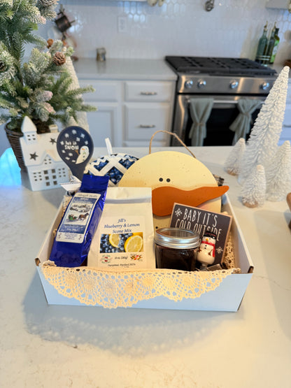 Amish  Country Christmas Surprise Box (Large)