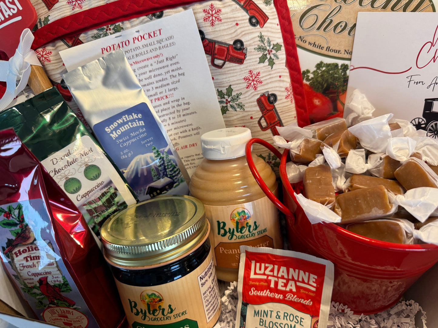 Amish  Country Christmas Surprise Box (Large)