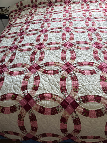 Amish  Quilt (Wedding Ring Pink)