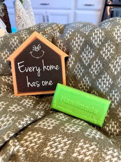 Grinch Soap and Sign gift bag