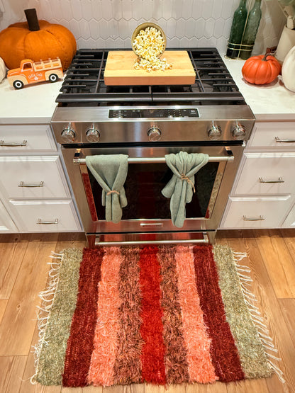 Amish Made Woven Rug! (Fall colors) (26” x 44”)