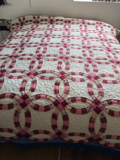 Amish  Quilt (Wedding Ring Pink)